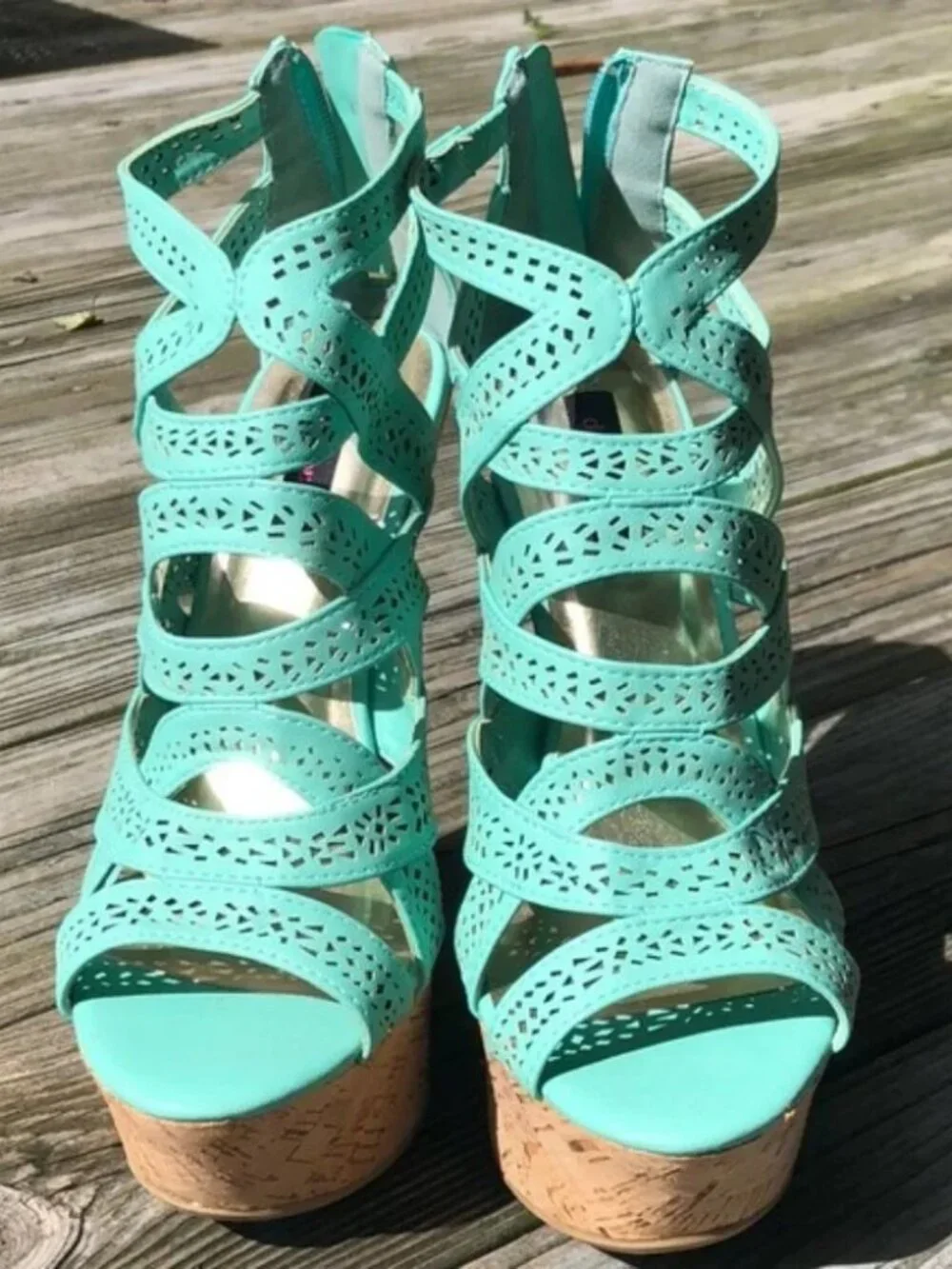Dollhouse platform wedges